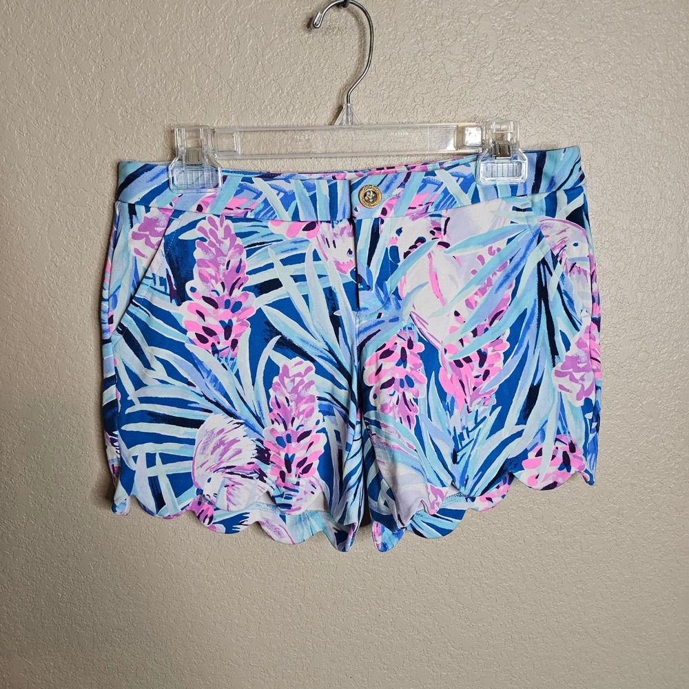 Lilly Pulitzer Buttercup knit Scalloped Shorts Blue Pink Mr Peacock print Size 2